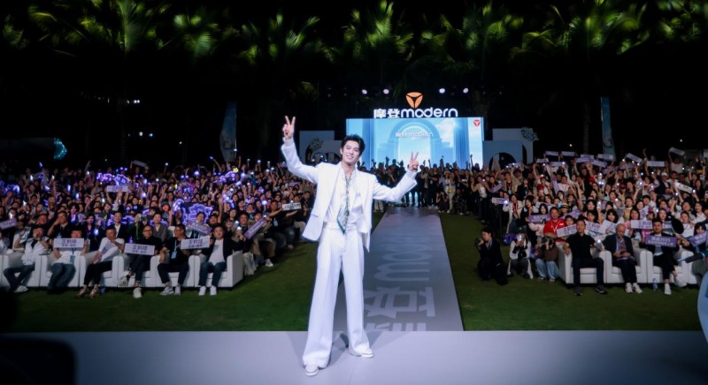 用户成“精神股东”！雅迪电动车如何成为Z世代出行顶流？