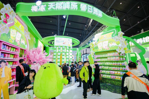 小青梅撬动大市场，溜溜梅成为糖酒会上最吸睛的存在