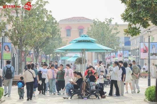长沙百联奥莱春购档强势领跑  五一长假惊喜蓄势待发