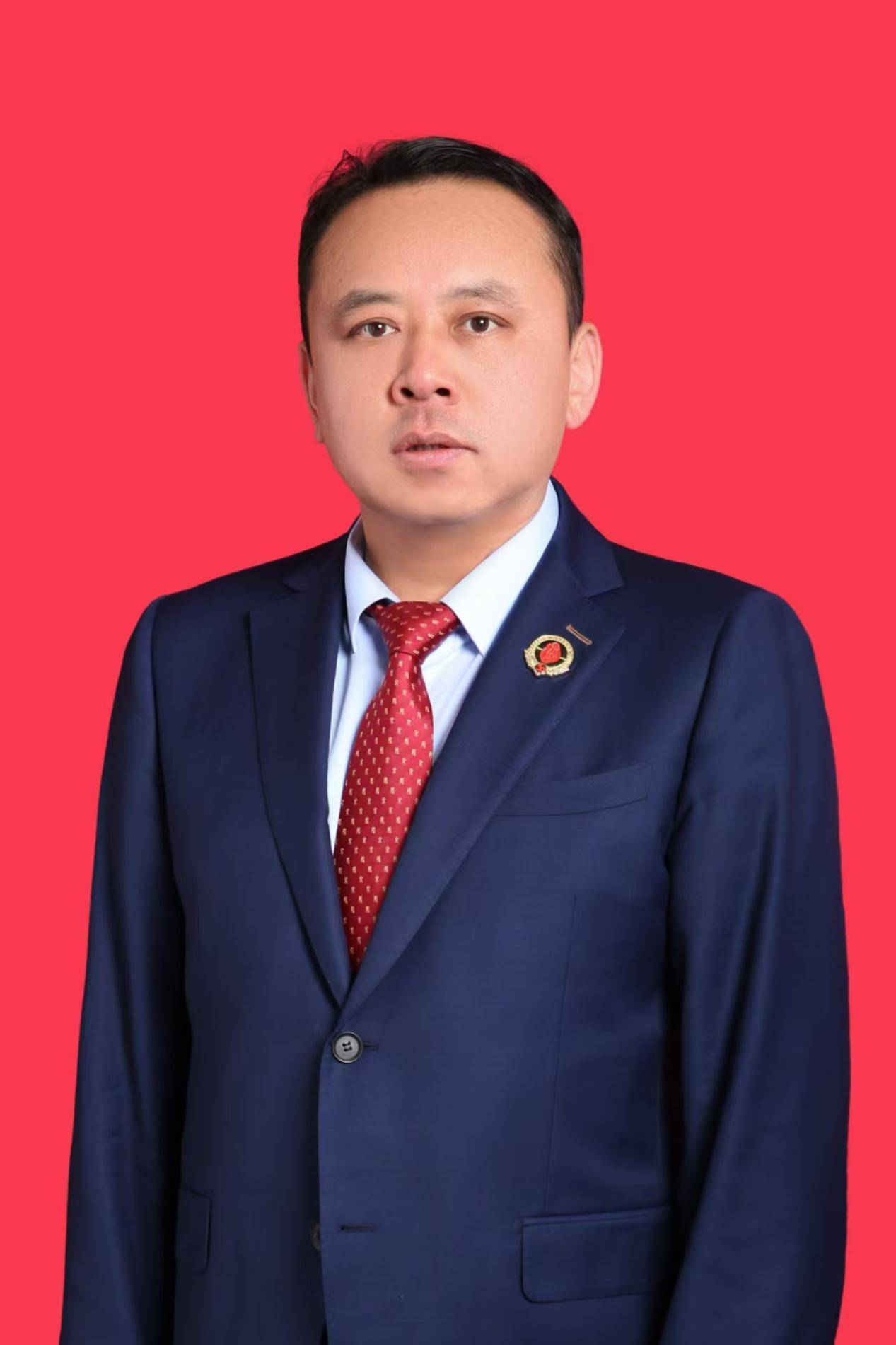 以书为舟，以法为舵——王朝勇律师著作与423世界读书日的法治之光