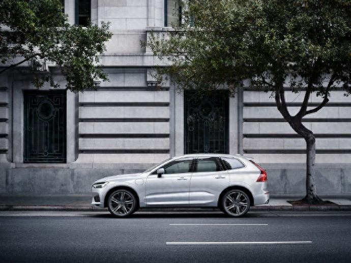 选中型豪华SUV？XC60限时参考尊享价 24.9 万起，沃尔沃质量看得见