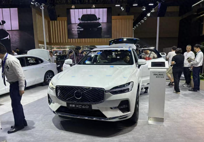 设计焕新+配置升级，沃尔沃全新XC60限时25.49万起，值得期待