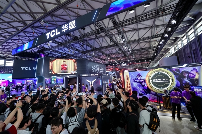 TCL携全场景电竞显示产品与智慧终端亮相2025ChinaJoy展会