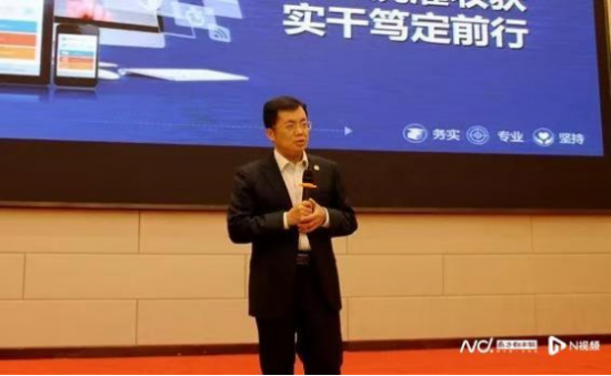 云图片