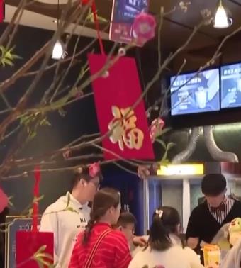 开年电影市场“新”观察·按下“启动键”！透过10亿元票房看消费市场活力足、潜力大