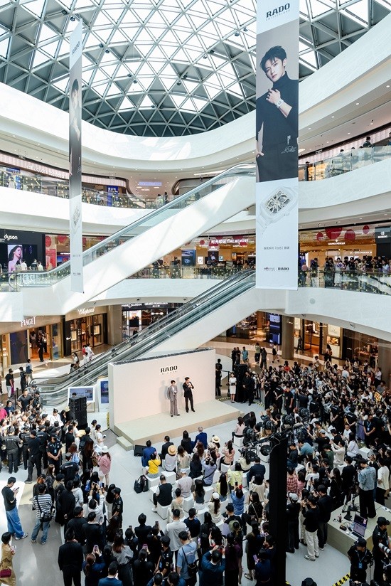 02 Rado瑞士雷达表快闪活动现场.jpg