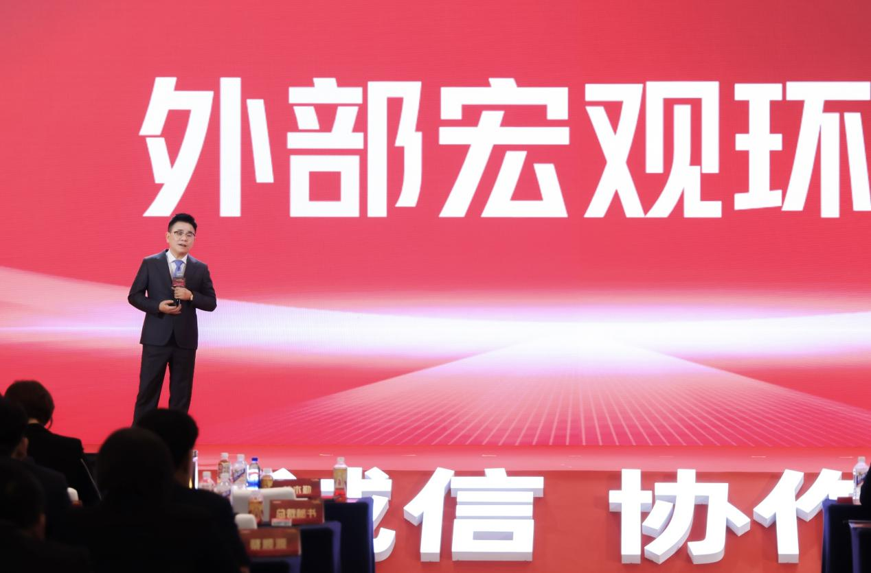 东方大鹏，飞跃全球——林木勤引领东鹏饮料加速全球化业绩跃升