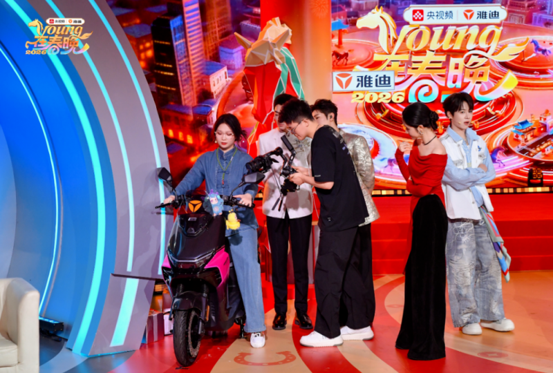 “骑雅迪马年旺”成新春热词，雅迪春晚营销引爆全网共鸣