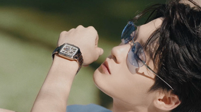 06 檀健次演绎真我系列开芯机械腕表“银河灰”.png