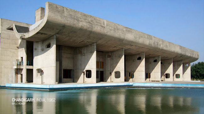 10 印度昌迪加尔议会大厦.png