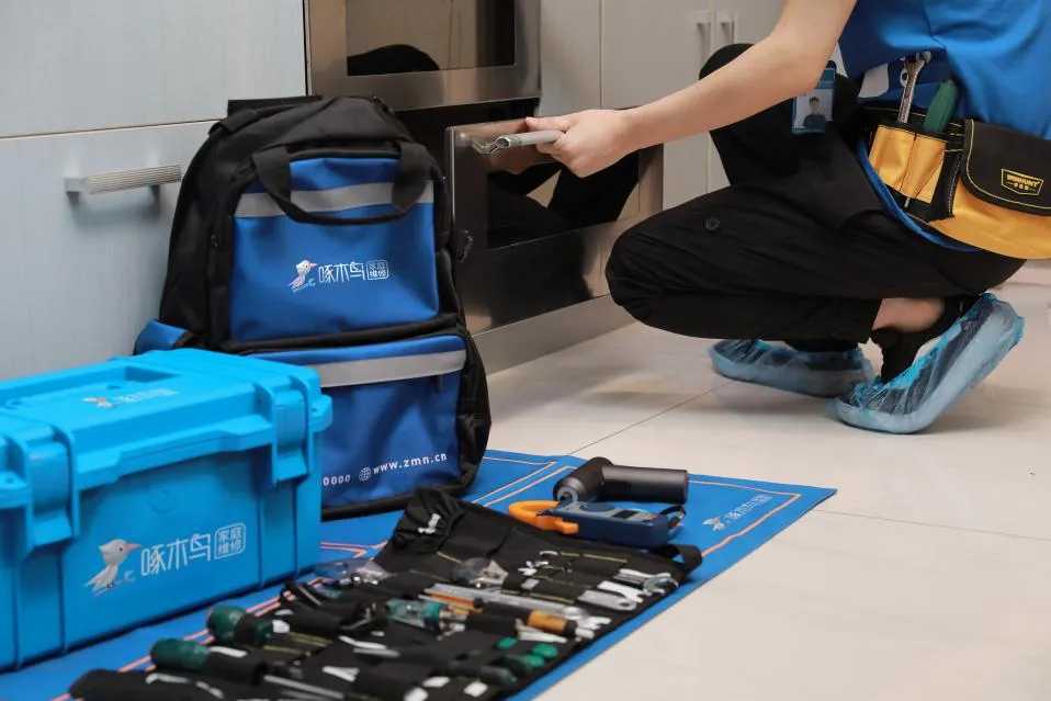 专业守护饮水健康 啄木鸟上门维修破解净水器各类难题