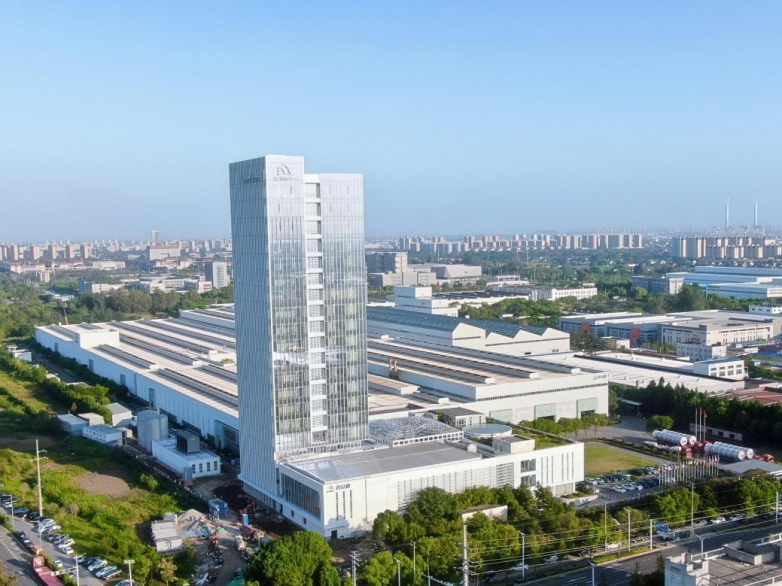 垂直输送难题如何破解？斗式提升机生产厂家推荐迈安德专业方案