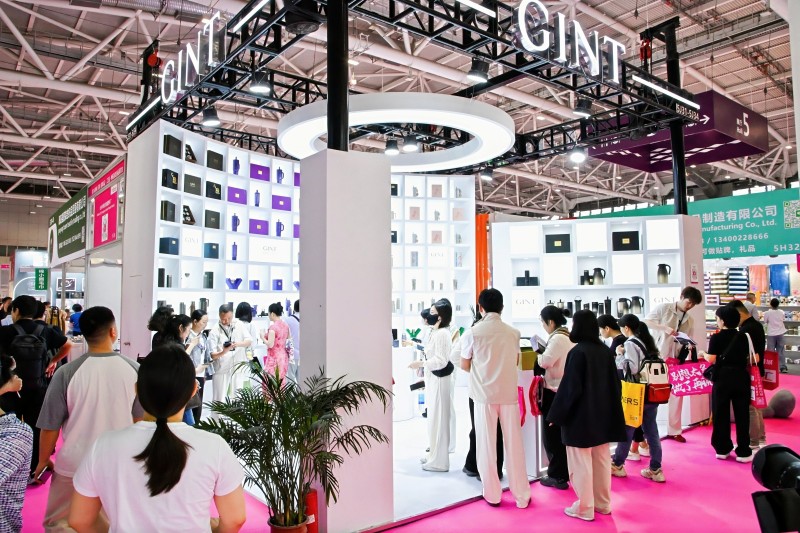 GINT 携全新系列亮相深圳礼品展，绽放半世纪悦己美学