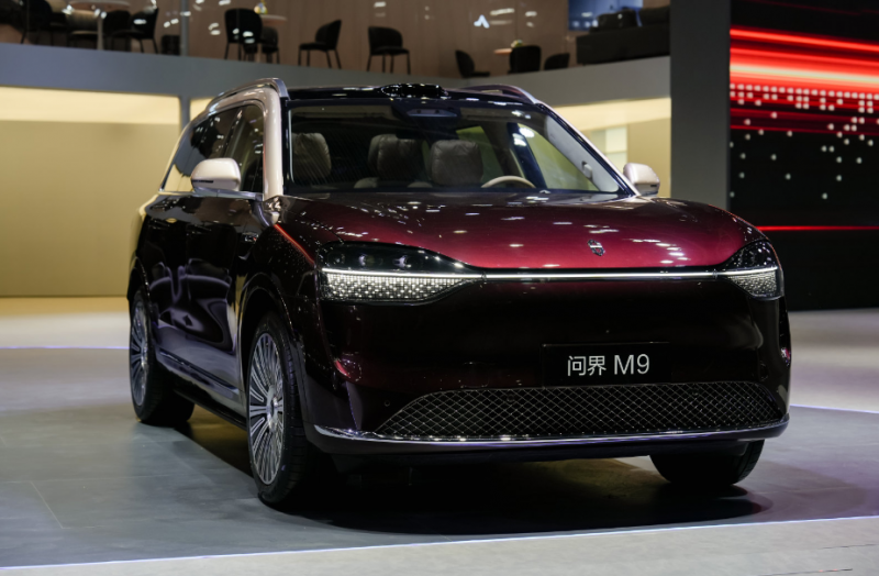今年前4月新能源汽车销量破11万辆 赛力斯高端产品矩阵成效显著