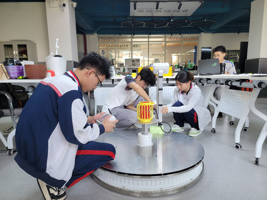 攻关突破技术壁垒——国产三维光场智能视觉检测装置落地试制并开展实操培训