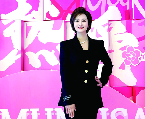 莎蔓莉莎员工刘玲玲——以暖心服务筑就与顾客的“家人情”